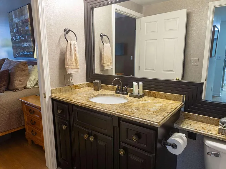 3481 Lakeside Dr NE #605 — Photo 13