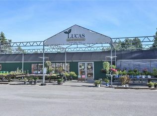 23 Pannell Cir, Fairport, NY 14450