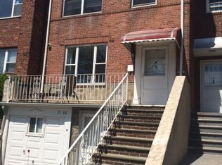 25-86 48th St #2FF, Astoria, NY 11103