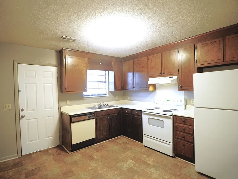 4524 Bonnell Dr NW — Photo 7