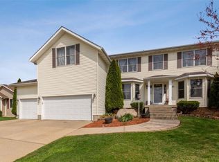3621 Raccoon Ridge Rd SW, Cedar Rapids, IA 52404