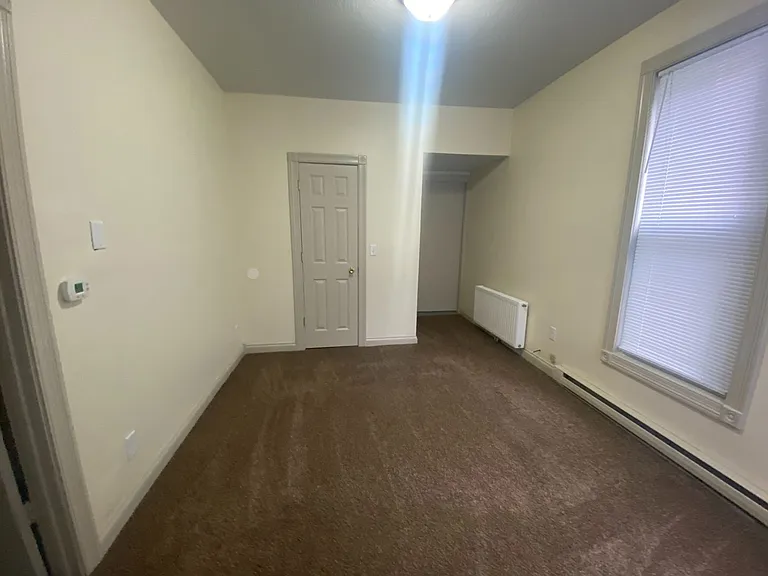 832 Columbia Ave — Photo 7