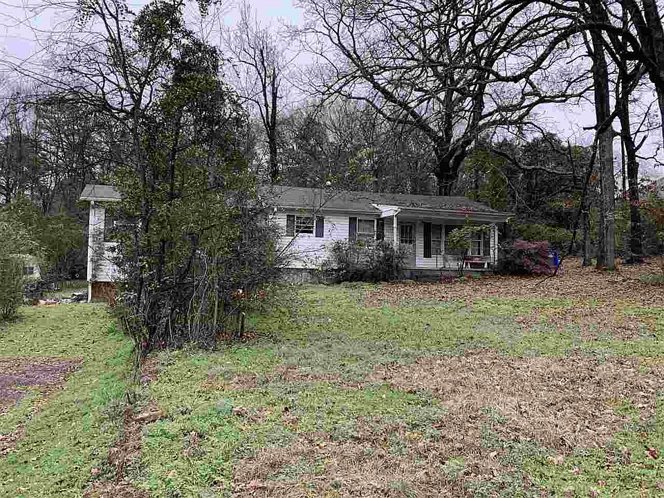 2nd image of 911 Reel Rd
