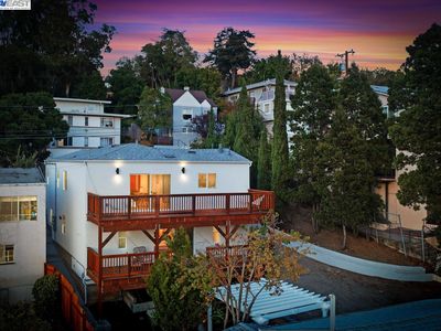 5939 Laird Ave, Oakland, CA, 94605