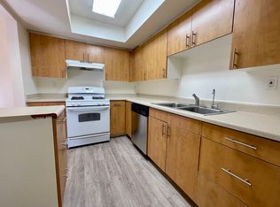 2425 Canada Blvd #103, Glendale, CA 91208