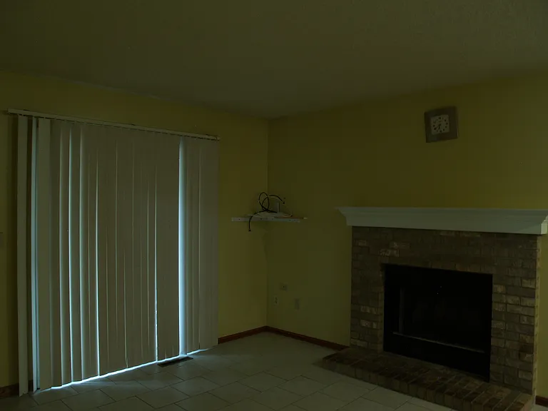 2419 S Gray Dr — Photo 2