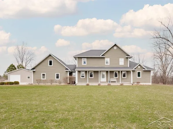 1886 SE Boutell Rd, Essexville, MI 48732