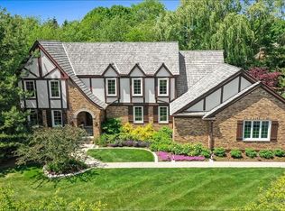 5242 Torrey Pine Cir, Long Grove, IL 60047