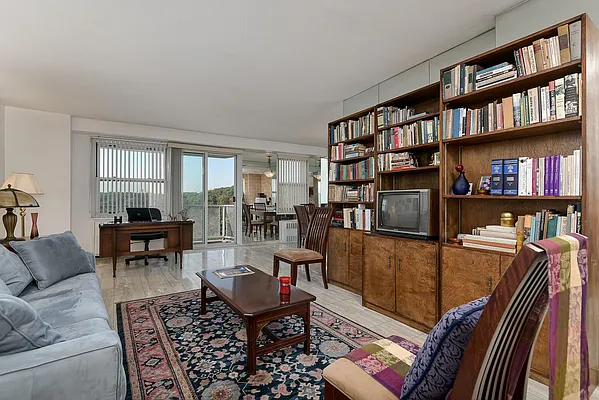 Sold by Houlihan Lawrence | media 3