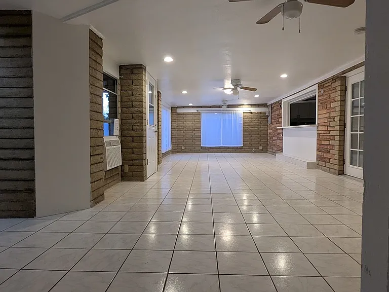 3849 E Sheena Dr — Photo 17