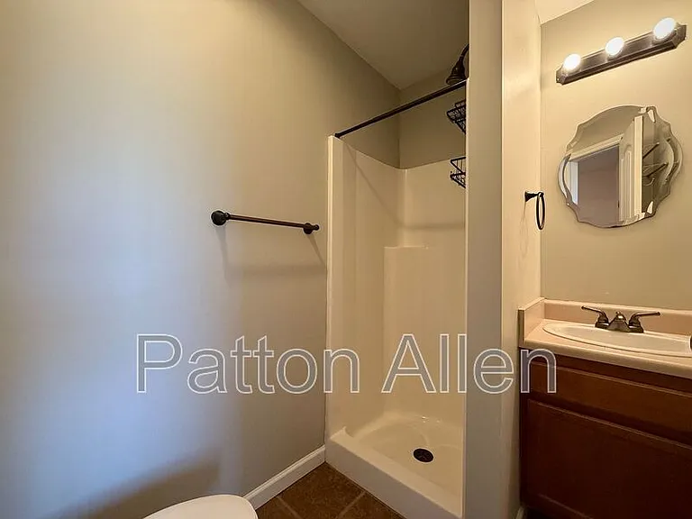 15 Lees Creek Rd #J — Photo 24