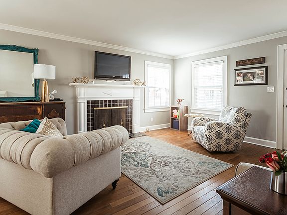 5th image of 926 Cottage Dr