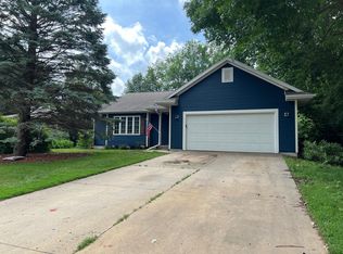 117 23rd St, Spirit Lake, IA 51360