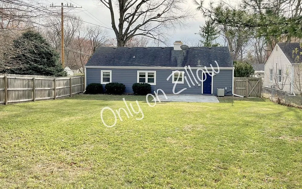 2 bed, 864 sqft, $2,100 — Photo 2