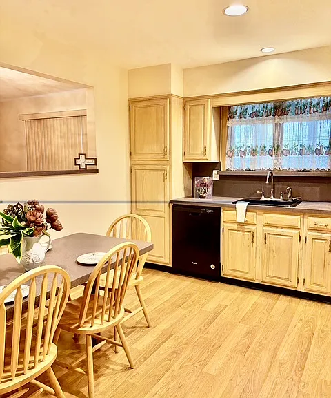 620 Rosario Ct #1 — Photo 4