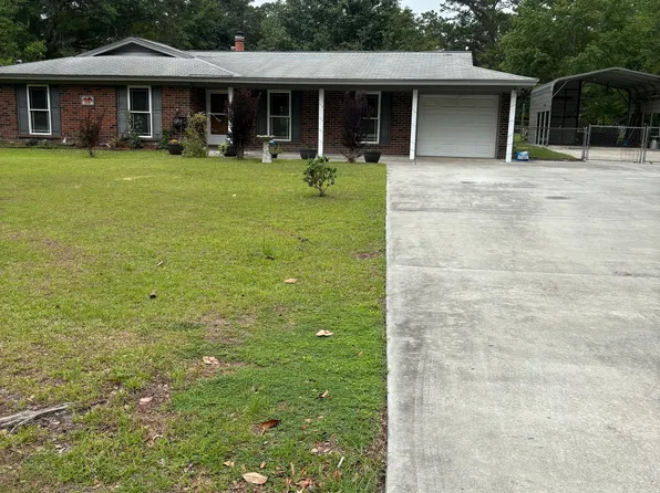 717 Bradwell St, Hinesville, GA 31313