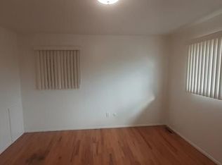 4820 Briarwood Ave #E7, Royal Oak, MI 48073