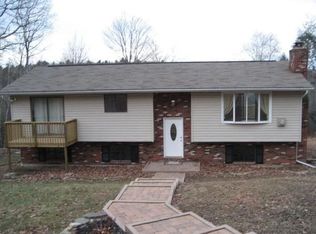 166 Comanche Pines Rd, Effort, PA 18330
