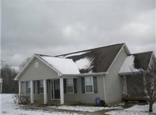 65 Parrish Ln, Mc ewen, TN 37101