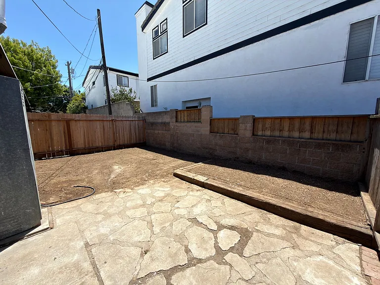 2225 Pacific Ave — Photo 13