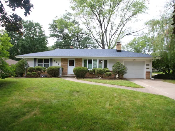 522 Skylark Dr, Rockford, IL 61107