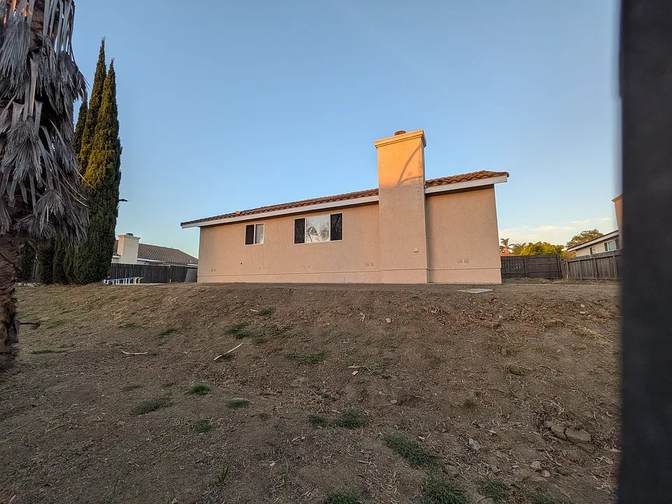 585 Hildale Cir