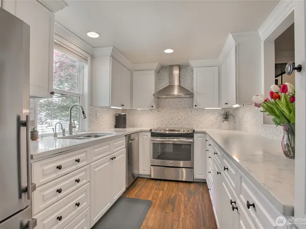4231 220th Place SE #1101, Issaquah, WA 98029