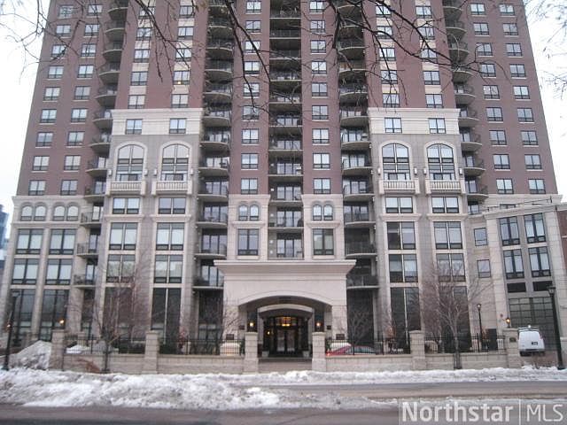 1st image of 500 E Grant St APT 902
