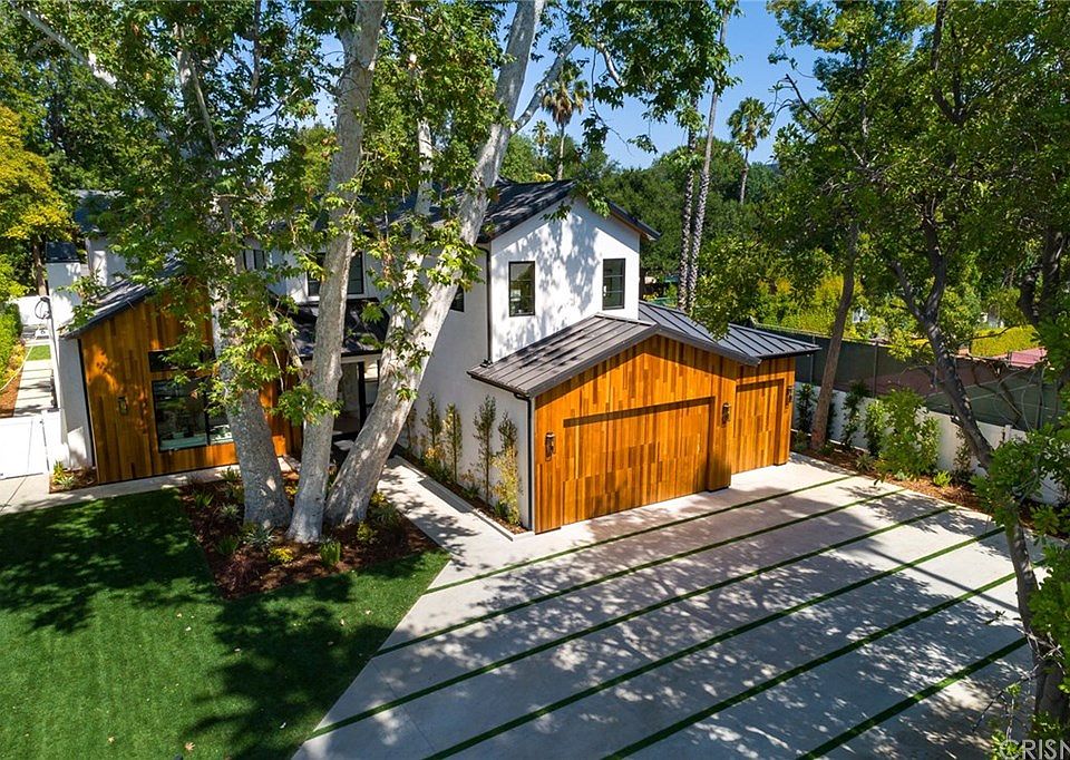 1st image of 5054 Valjean Ave