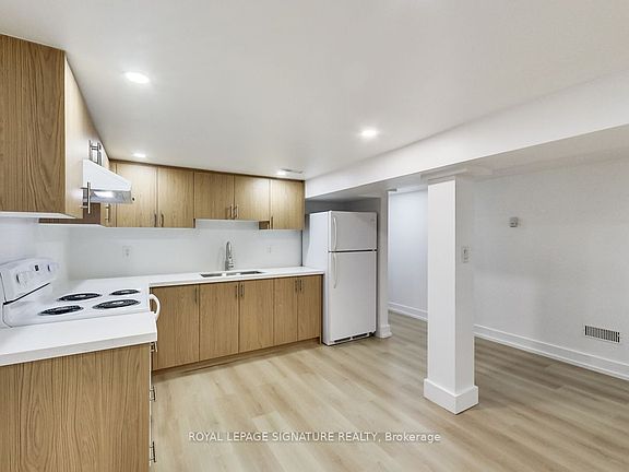 2nd image of 896 Bathurst St #Basement
