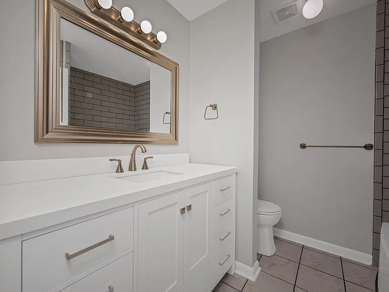 102 Jennings Dr #A — Photo 2