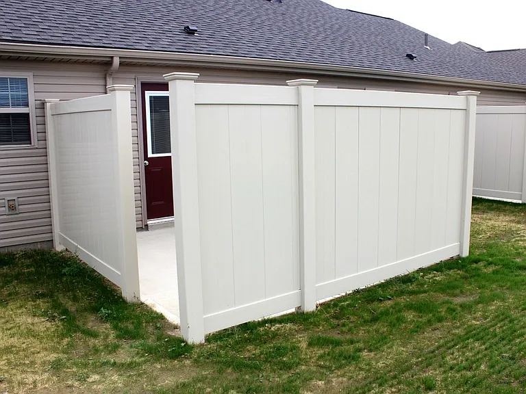 2206 Shamrock Ln — Photo 15
