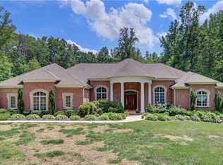 507 W Poplar Ridge Ct, Greensboro, NC 27455