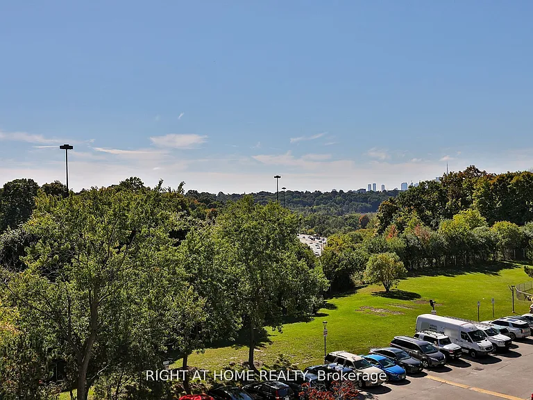 35 Sunny Glenway #302 — Photo 26