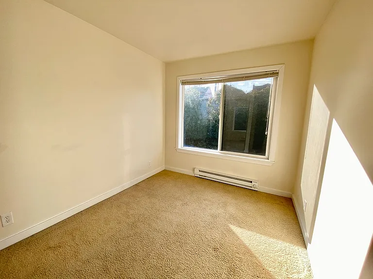 509 Apartments — Photo 12
