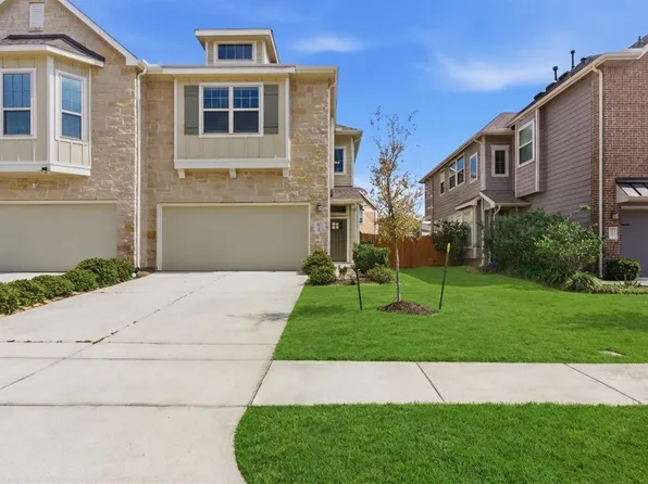 28043 Rocky Heights Dr, Spring, TX 77386