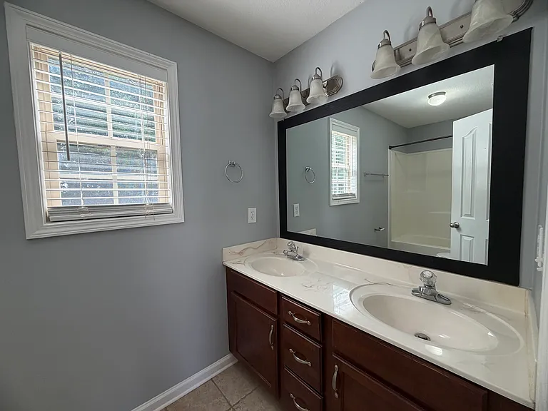 2525 Centerstone Cir — Photo 23