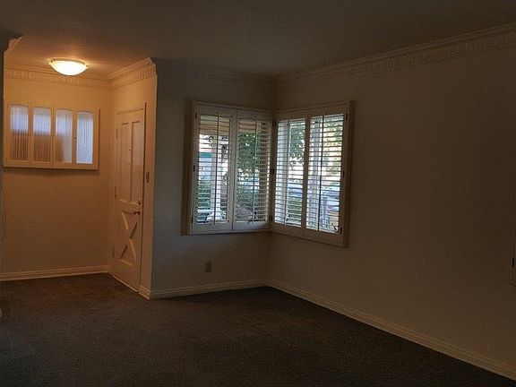 2nd image of 11474 Moorpark St