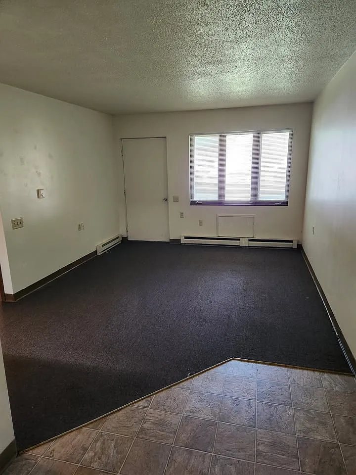 2 bed, $445 — Photo 2