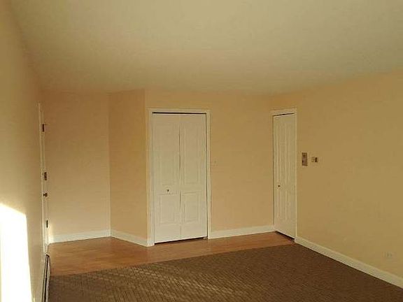 5th image of 10422 S Mansfield Ave #3
