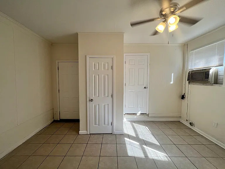 3422 Miami Dr — Photo 18