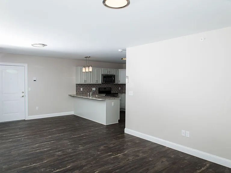 70B Premier Dr — Photo 5