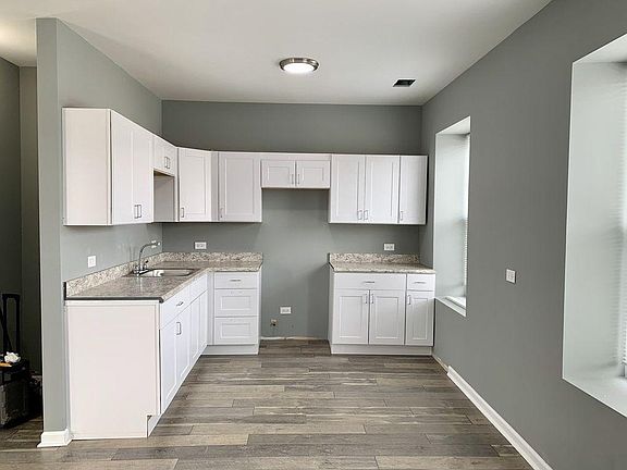 2nd image of 6048 S Ashland Ave #2