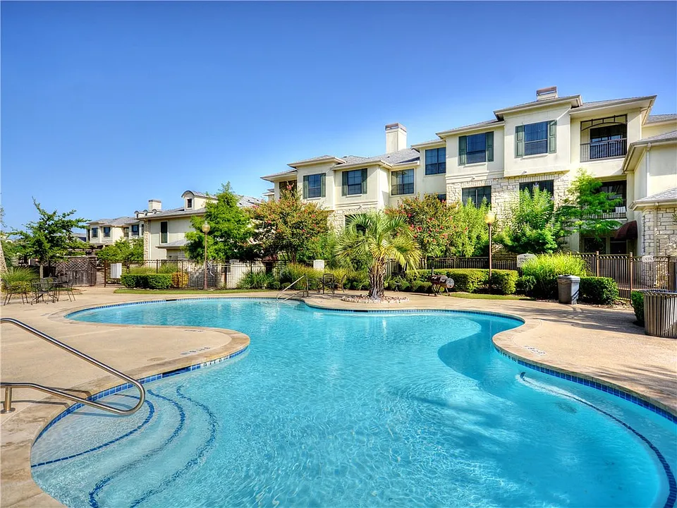 7701 Rialto Blvd #1422