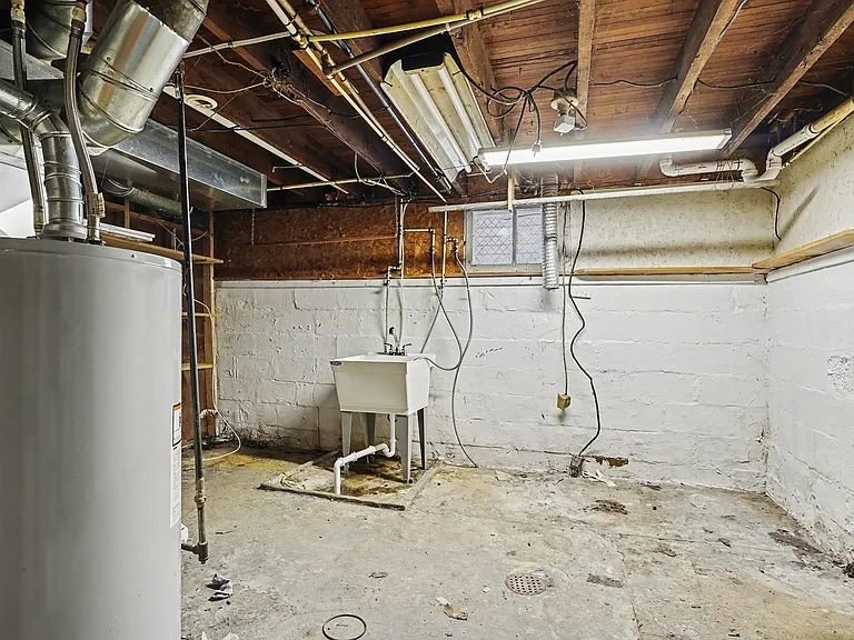 530 Liberty St — Photo 19