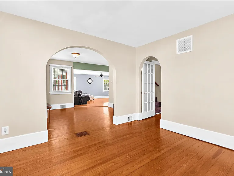 161 Margate Dr — Photo 28