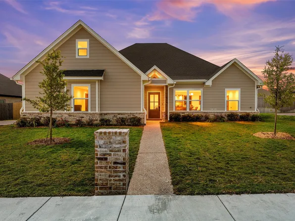 929 Northern Dancer Dr, Hewitt, TX 76643