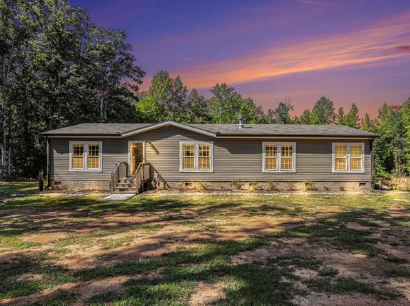 209 Honey Dew Ln, Homer, GA 30547