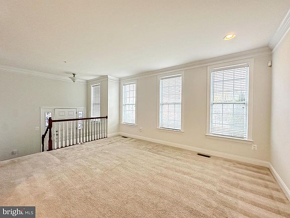 5th image of 8201 Castanea Ln