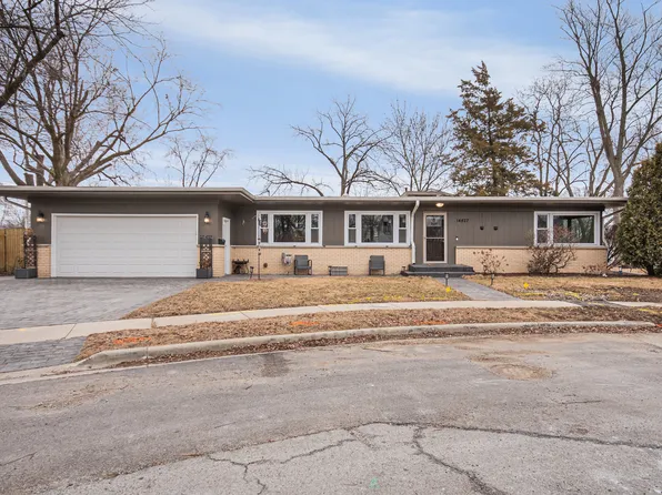14827 S Bartlett Ave, Plainfield, IL 60544